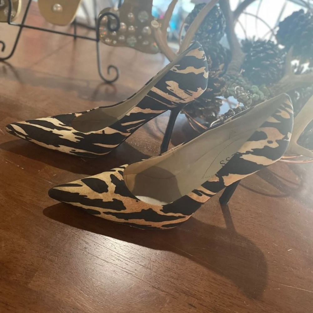 Guess Heels